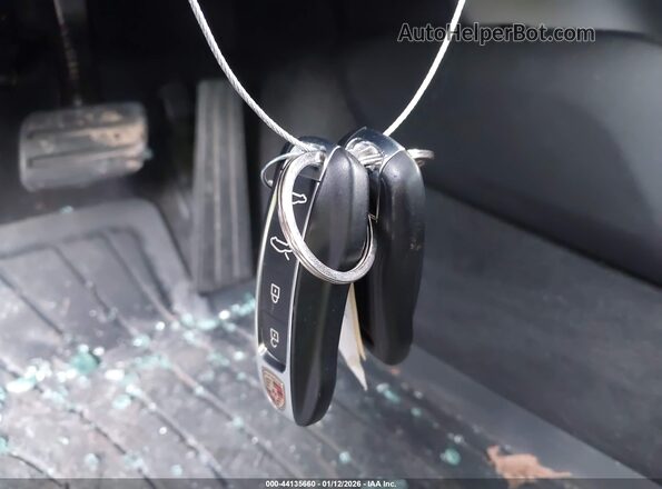 WP0AB2Y12NSA44538 2022 PORSCHE TAYCAN Gray Widok deski rozdzielczej