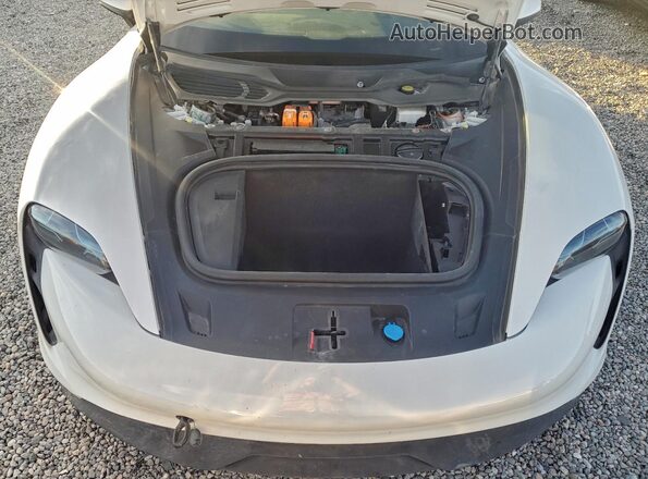 WP0AB2Y13LSA50894 2020 PORSCHE TAYCAN Белый Вид задней части салона