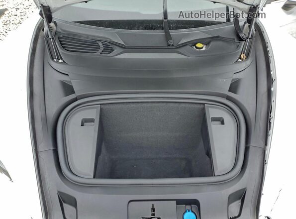 WP0AB2Y13PSA36466 2023 PORSCHE TAYCAN Белый Вид задней части салона