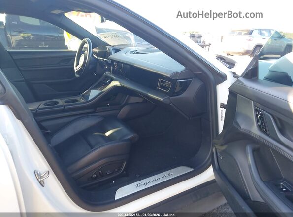WP0AB2Y15LSA50170 2020 PORSCHE TAYCAN Белый Вид салона спереди