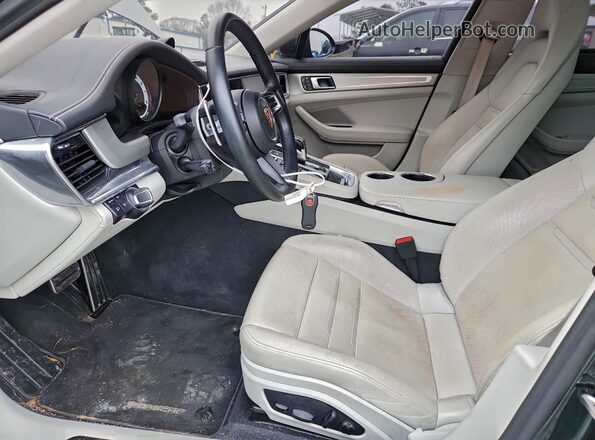 WP0AE2A75PL120186 2023 PORSCHE PANAMERA Двухцветный Вид салона спереди