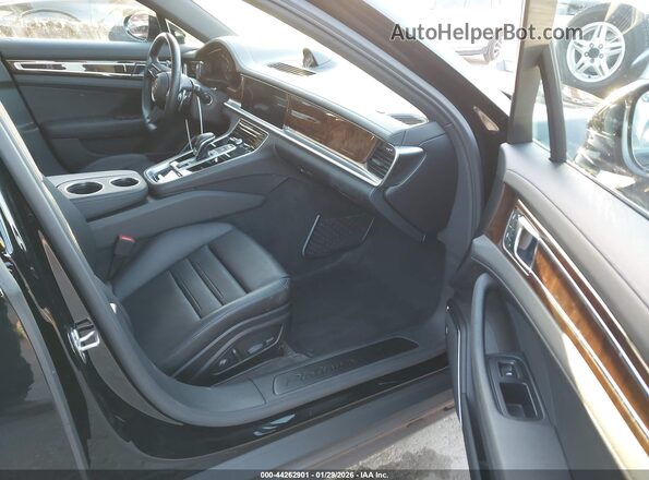 WP0AJ2A71PL103431 2023 PORSCHE PANAMERA Черный Вид салона спереди