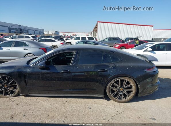 WP0AJ2A75PL100404 2023 PORSCHE PANAMERA Black Widok wnętrza 360 stopni