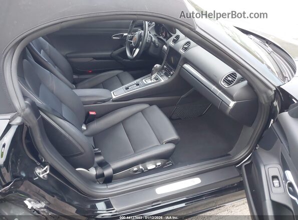 WP0CB2A88HS240789 2017 PORSCHE 718 BOXSTER Black Widok wnętrza z przodu
