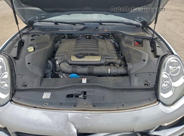 WP1AA2A23JKA05680 2018 PORSCHE CAYENNE Silver Engine compartment view