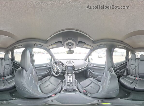 WP1AA2A23JKA05680 2018 PORSCHE CAYENNE Silver 360 interior view