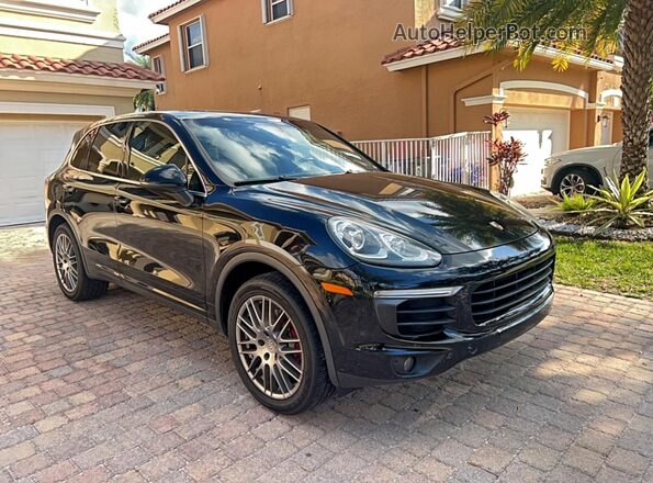 WP1AA2A24JKA05803 2018 PORSCHE CAYENNE Черный Передняя левая четверть