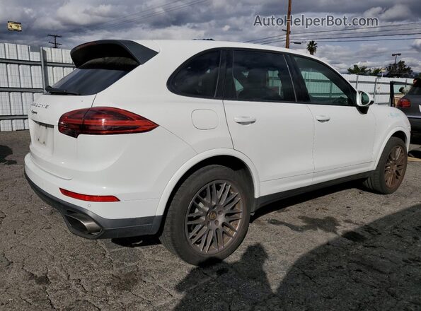 WP1AA2A26JKA05799 2018 PORSCHE CAYENNE White Rear right