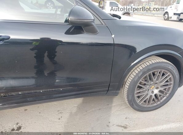 WP1AA2A29JKA03853 2018 PORSCHE CAYENNE Black 