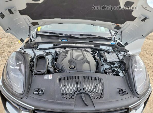 WP1AA2A51TLB01069 2026 PORSCHE MACAN Белый Вид задней части салона