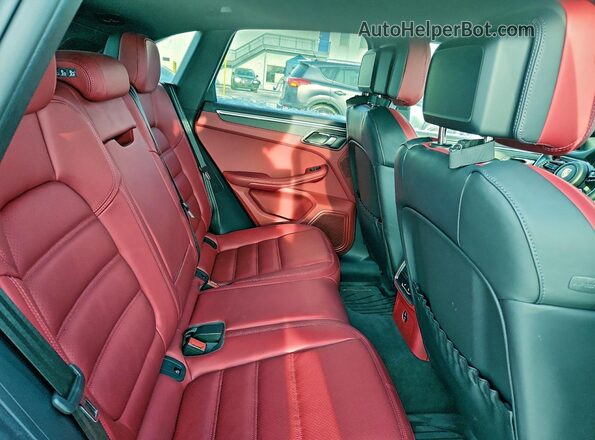 WP1AA2A54PLB16347 2023 PORSCHE MACAN Black Вид задніх сидінь