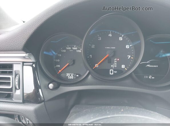 WP1AA2A56MLB08584 2021 PORSCHE MACAN Black Вид задніх сидінь