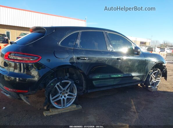 WP1AA2A57JLB05219 2018 PORSCHE MACAN Black Widok wnętrza z tyłu