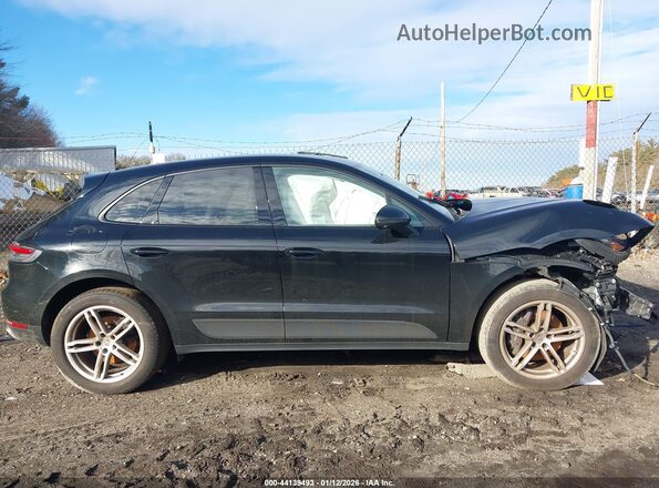 WP1AA2A5XMLB08135 2021 PORSCHE MACAN Black Rear interior view