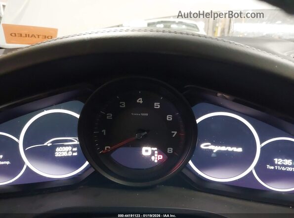 WP1AA2AY1NDA05689 2022 PORSCHE CAYENNE Серый Вид задних сидений