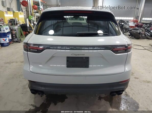 WP1AA2AY1NDA05689 2022 PORSCHE CAYENNE Серый 