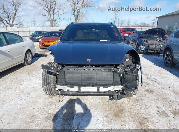 WP1AA2AY7KDA00718 2019 PORSCHE CAYENNE Blue Vista interior trasera