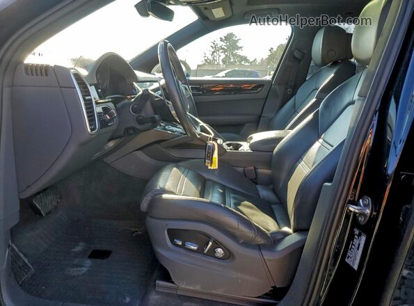 WP1AA2AY7LDA03832 2020 PORSCHE CAYENNE Black Front interior view