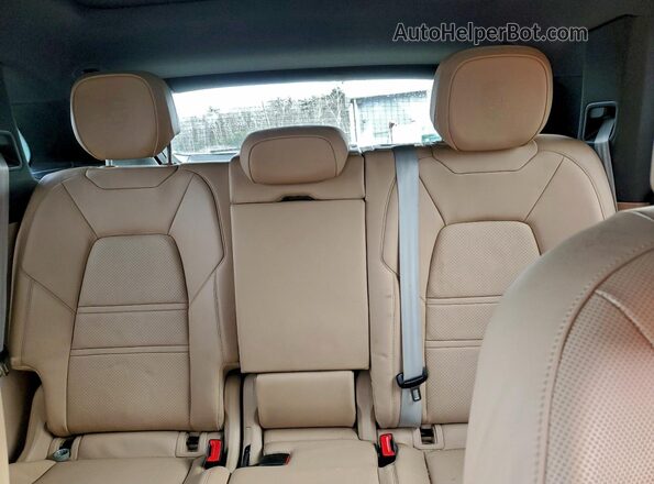 WP1AA2AYXPDA06441 2023 PORSCHE CAYENNE Черный Вид задних сидений