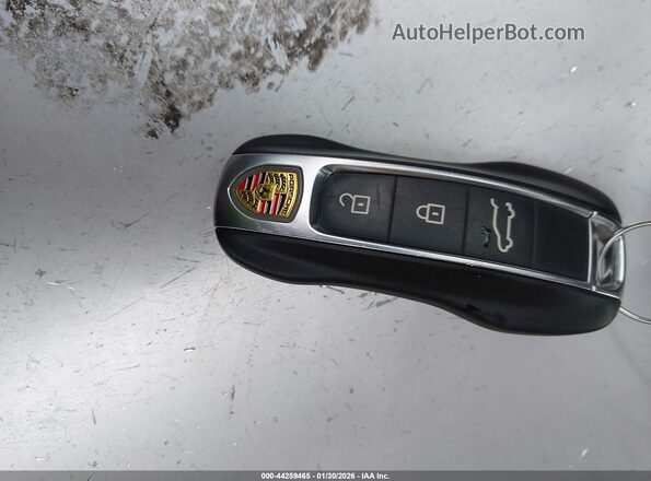 WP1AA2AYXPDA07590 2023 PORSCHE CAYENNE White Widok deski rozdzielczej