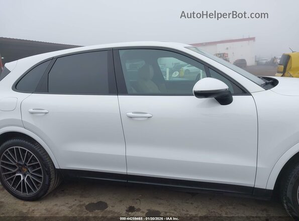 WP1AA2AYXPDA07590 2023 PORSCHE CAYENNE White Widok wnętrza z tyłu