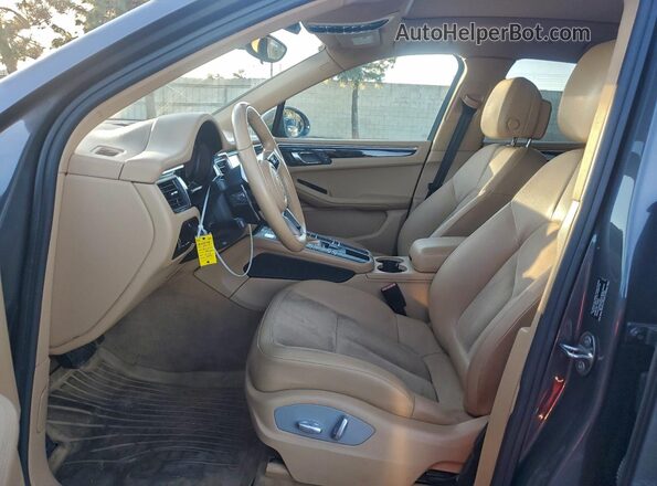 WP1AB2A55GLB47538 2016 PORSCHE MACAN Серый Вид салона спереди