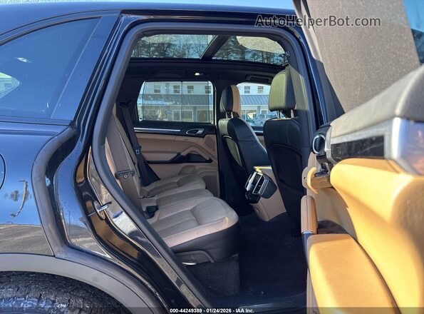 WP1AE2A23GLA64607 2016 PORSCHE CAYENNE Черный Вид наклейки с VIN-кодом