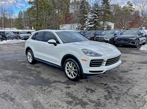 WP1AE2AY2KDA51063 2019 PORSCHE CAYENNE Белый Передняя левая четверть