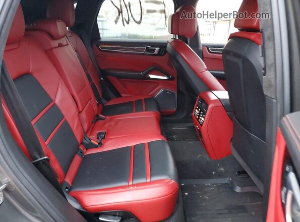 WP1AF2AY4MDA36774 2021 PORSCHE CAYENNE Черный Вид задней части салона
