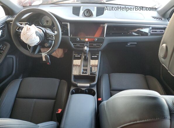 WP1AG2A55SLB42558 2025 PORSCHE MACAN Красный Вид панели приборов
