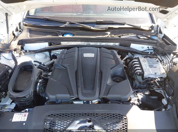 WP1AG2A59RLB39690 2024 PORSCHE MACAN Белый Вид сзади