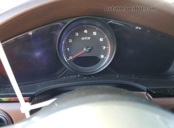 WP1AG2AY3PDA18638 2023 PORSCHE CAYENNE Beige ხელსაწყოთა პანელის ხედი