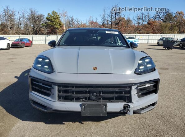 WP1BA2AY2RDA50523 2024 PORSCHE CAYENNE Gray Front view