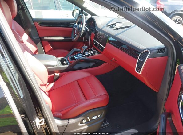 WP1BA2AY4MDA40469 2021 PORSCHE CAYENNE Black წინა სალონის ხედი