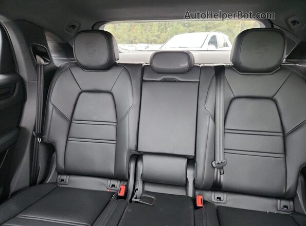 WP1BA2AY6PDA24536 2023 PORSCHE CAYENNE Gray Widok tylnych siedzeń