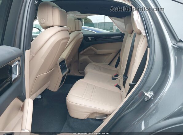 WP1BA2AY9MDA42248 2021 PORSCHE CAYENNE Серый Вид наклейки с VIN-кодом