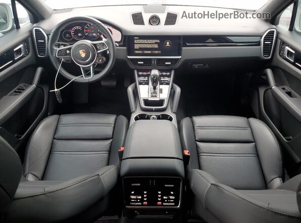 WP1BA2AYXPDA27729 2023 PORSCHE CAYENNE Серебряный Вид панели приборов