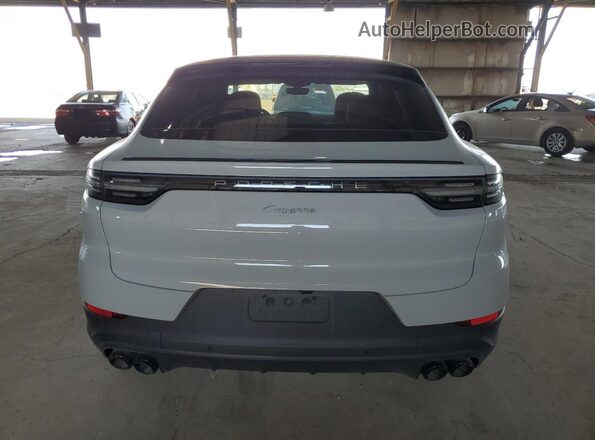 WP1BA2AYXPDA27729 2023 PORSCHE CAYENNE Серебряный Вид сзади