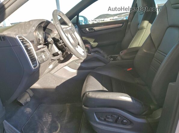 WP1BE2AYXPDA28500 2023 PORSCHE CAYENNE White Widok wnętrza z przodu