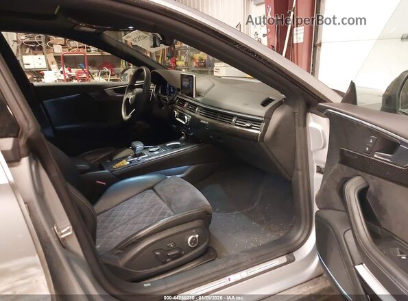 WUABWCF53KA906560 2019 AUDI RS5 Silver Widok wnętrza z przodu
