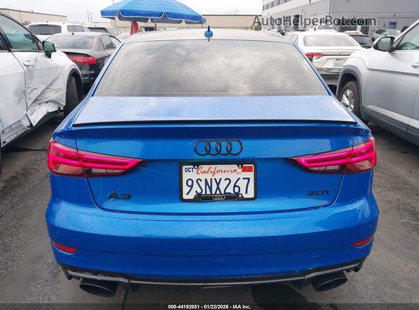 WUABWGFF7J1905717 2018 AUDI RS3 Синий 