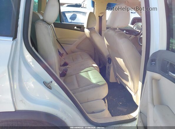 WVGAV7AX1GW577035 2016 VOLKSWAGEN TIGUAN White VIN sticker view