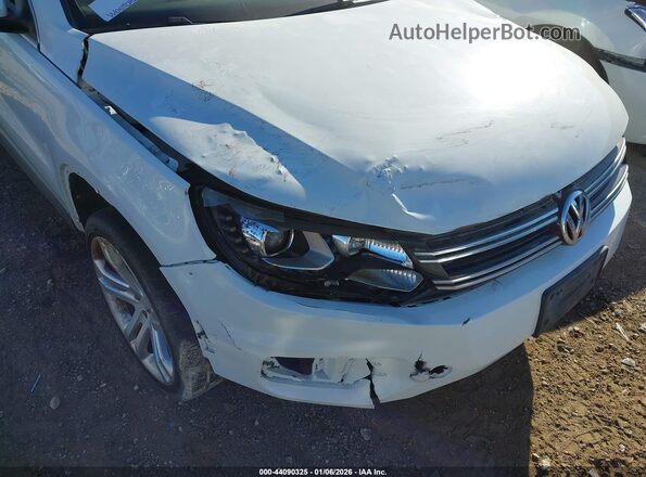 WVGAV7AX1GW577035 2016 VOLKSWAGEN TIGUAN White Front view