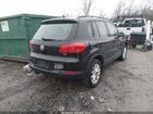 2017 Volkswagen Tiguan 2.0t/2.0t S Черный vin: WVGAV7AX5HK044761