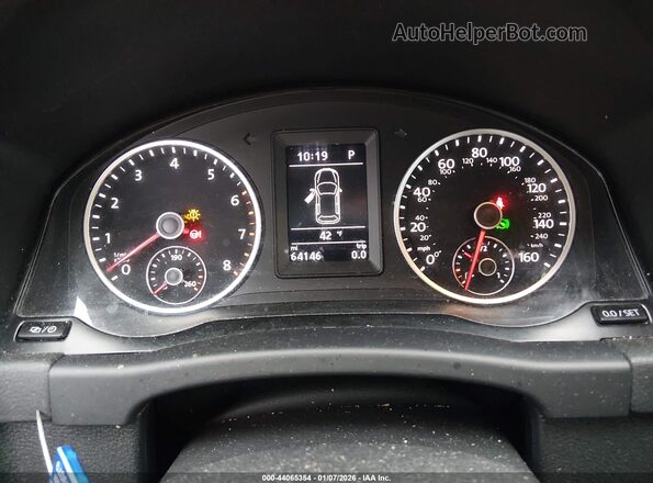 WVGAV7AX5HK044761 2017 VOLKSWAGEN TIGUAN Черный Вид задних сидений