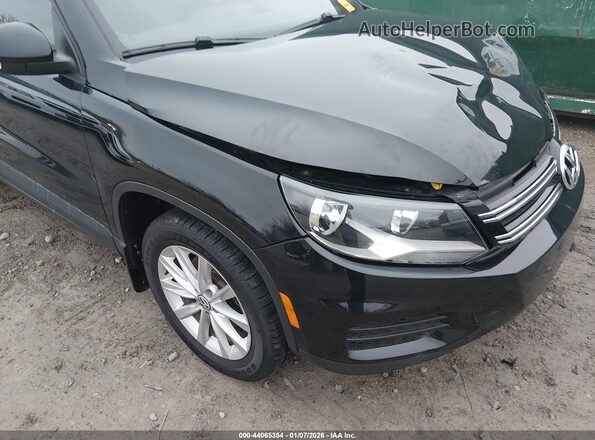 WVGAV7AX5HK044761 2017 VOLKSWAGEN TIGUAN Черный Вид щитка приборов