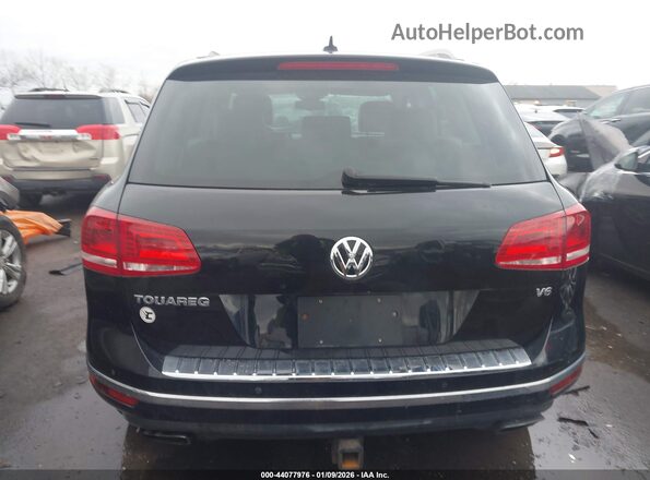 WVGEF9BP3GD010023 2016 VOLKSWAGEN TOUAREG Черный 