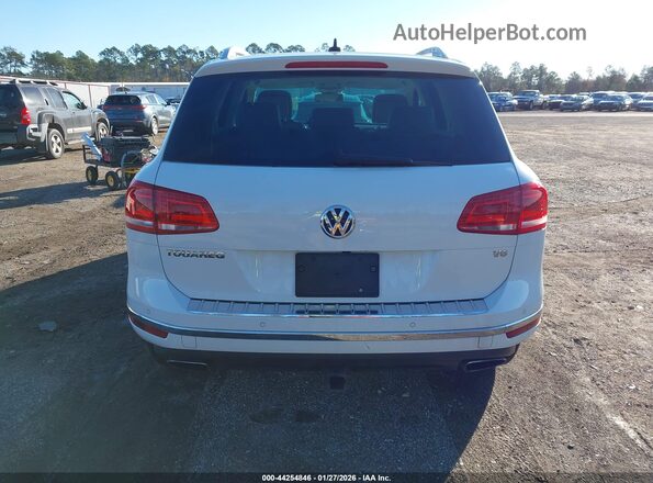 WVGEF9BP5GD010993 2016 VOLKSWAGEN TOUAREG Белый 