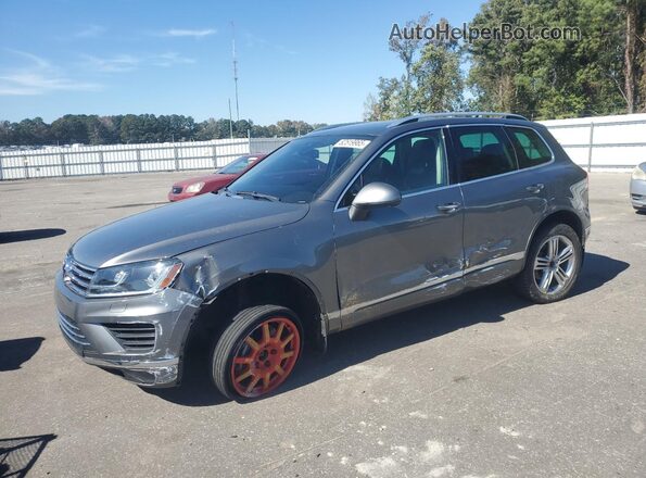 WVGEP9BP3GD001769 2016 VOLKSWAGEN TOUAREG Серый Передняя левая четверть