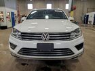 2017 Volkswagen Touareg Wolfsburg Белый vin: WVGRF7BP8HD006802